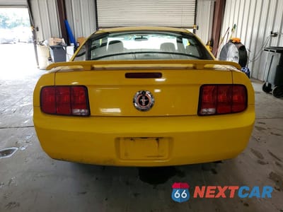 Zdjęcie 6 z 12 samochodu: 2006 FORD MUSTANG VIN:1ZVFT80N065115900 - miniatura