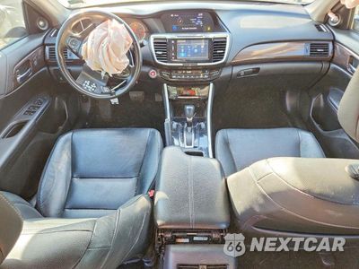 Zdjęcie 8 z 12 samochodu: 2017 HONDA ACCORD EXL VIN:1HGCR2F82HA139095 - miniatura