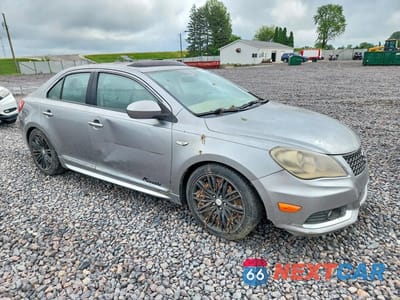 Czwarte zdjęcie samochodu z boku: 2012 SUZUKI KIZASHI SPORT GTS VIN:JS2RF9A60C6100068 - miniatura