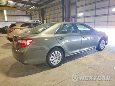 Trzecie zdjęcie samochodu z tyłu: 2012 TOYOTA CAMRY LE VIN:4T1BF1FK5CU557517 - miniatura
