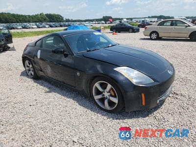 Czwarte zdjęcie samochodu z boku: 2005 NISSAN 350Z BASE VIN:JN1AZ34D15M606404 - miniatura