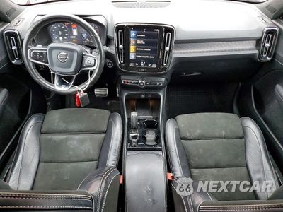 Zdjęcie 8 z 13 samochodu: 2020 VOLVO XC40 T5 R-DESIGN VIN:YV4162UM2L2246758 - miniatura