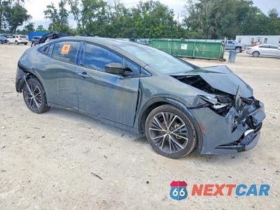 Czwarte zdjęcie samochodu z boku: 2024 TOYOTA PRIUS VIN:JTDACAAU3R3027000 - miniatura