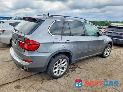 Trzecie zdjęcie samochodu z tyłu: 2013 BMW X5 XDRIVE35I VIN:5UXZV4C59D0B09765 - miniatura