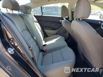 Zdjęcie 10 z 12 samochodu: 2016 KIA FORTE LX VIN:KNAFK4A60G5520272 - miniatura