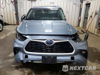 Piąte zdjęcie samochodu w środku: 2022 TOYOTA HIGHLANDER HYBRID XLE VIN:5TDGBRCH7NS095935 - miniatura