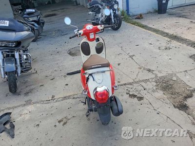 Czwarte zdjęcie samochodu z boku: 2025 HONDA NCW50 VIN:JH2AF7712SK801229 - miniatura