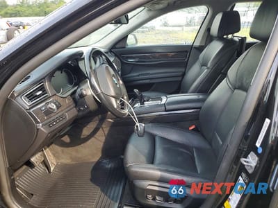 Zdjęcie 7 z 12 samochodu: 2014 BMW 7ER LXI VIN:WBAYF8C54ED142517 - miniatura