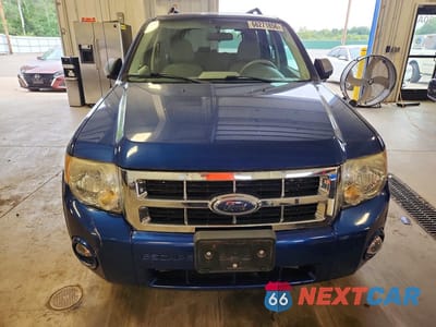 Piąte zdjęcie samochodu w środku: 2008 FORD ESCAPE XLT VIN:1FMCU93108KA76498 - miniatura