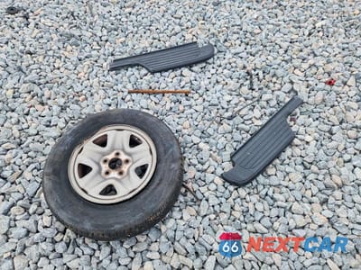 Zdjęcie 12 z 13 samochodu: 2003 TOYOTA TACOMA BASE VIN:5TENL42N93Z288361 - miniatura