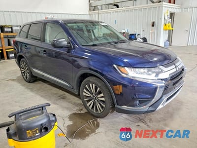 Czwarte zdjęcie samochodu z boku: 2019 MITSUBISHI OUTLANDER SE VIN:JA4AZ3A38KZ005850 - miniatura