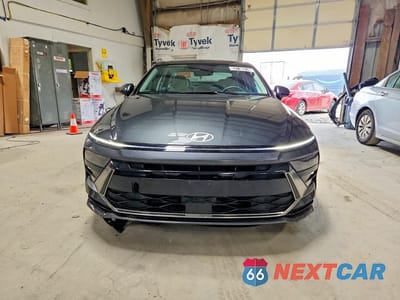 Piąte zdjęcie samochodu w środku: 2025 HYUNDAI SONATA SEL VIN:KMHL64JA7SA508095 - miniatura