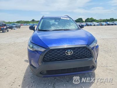 Piąte zdjęcie samochodu w środku: 2025 TOYOTA COROLLA CROSS LE VIN:7MUBAAAG1SV130513 - miniatura
