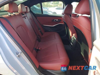 Zdjęcie 10 z 12 samochodu: 2024 BMW 330E VIN:3MW39FF03R8E34037 - miniatura