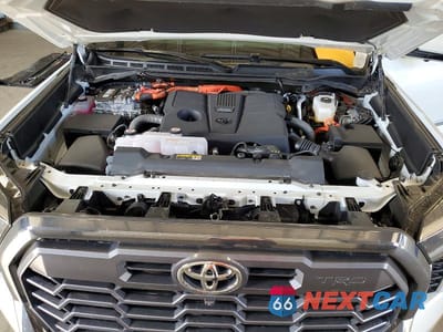 Zdjęcie 11 z 12 samochodu: 2026 TOYOTA TUNDRA PLATINUM HV VIN:5TFWC5DB8TX145874 - miniatura