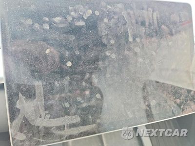 Zdjęcie 9 z 13 samochodu: 2025 TESLA MODEL Y VIN:7SAYGDEE1SA342300 - miniatura