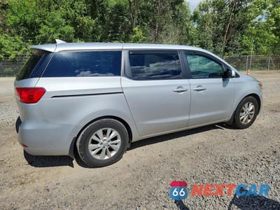 Trzecie zdjęcie samochodu z tyłu: 2018 KIA SEDONA LX VIN:KNDMB5C12J6368076 - miniatura