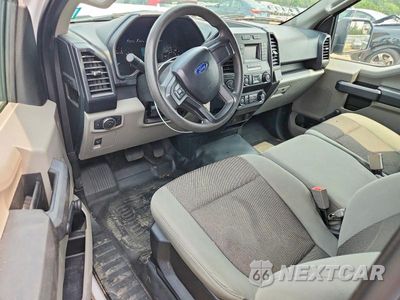Zdjęcie 8 z 12 samochodu: 2019 FORD F150 VIN:1FTMF1E57KKE68003 - miniatura