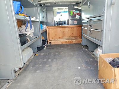 Zdjęcie 10 z 14 samochodu: 2016 NISSAN NV 2500 HD SV VIN:1N6AF0KY5GN815908 - miniatura