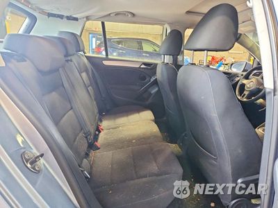 Zdjęcie 10 z 13 samochodu: 2010 VOLKSWAGEN GOLF VIN:WVWDB7AJ2AW307700 - miniatura