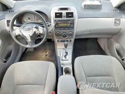 Zdjęcie 8 z 12 samochodu: 2012 TOYOTA COROLLA LE VIN:2T1BU4EE1CC885232 - miniatura