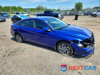 Czwarte zdjęcie samochodu z boku: 2024 HYUNDAI ELANTRA SEL VIN:KMHLM4DGXRU823505 - miniatura