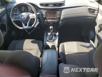 Zdjęcie 8 z 13 samochodu: 2019 NISSAN ROGUE S VIN:5N1AT2MT2KC800016 - miniatura