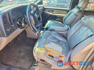Zdjęcie 7 z 13 samochodu: 2001 CHEVROLET TAHOE C1500 VIN:1GNEC13T61R177908 - miniatura