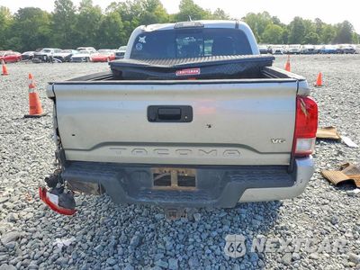 Zdjęcie 6 z 12 samochodu: 2017 TOYOTA TACOMA TRD SPORT VIN:3TMCZ5AN2HM085457 - miniatura