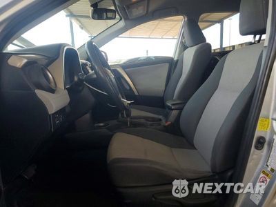 Zdjęcie 7 z 13 samochodu: 2015 TOYOTA RAV4 LE VIN:JTMZFREV9FJ041440 - miniatura