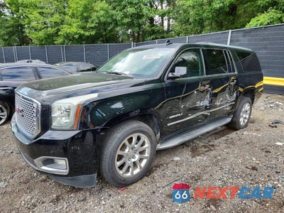 2016 GMC YUKON XL DENALI 1GKS1HKJ5GR112040 - główne zdjęcie licytacji z USA - miniatura