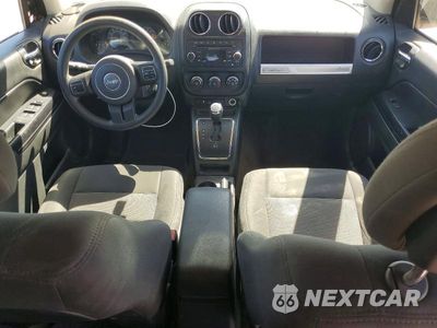 Zdjęcie 8 z 13 samochodu: 2014 JEEP COMPASS SPORT VIN:1C4NJCBA1ED552052 - miniatura