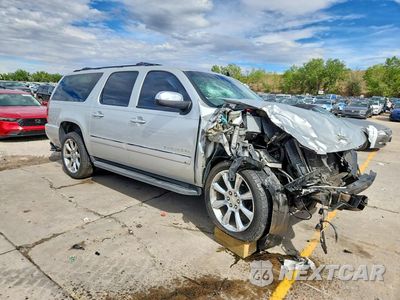 Czwarte zdjęcie samochodu z boku: 2012 CHEVROLET SUBURBAN K1500 LTZ VIN:1GNSKKE70CR137192 - miniatura