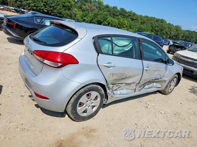 Trzecie zdjęcie samochodu z tyłu: 2018 KIA FORTE5 LX VIN:KNAFK5A84J5772671 - miniatura