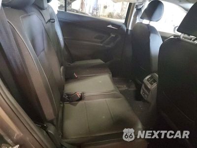 Zdjęcie 10 z 12 samochodu: 2018 VOLKSWAGEN TIGUAN SE VIN:3VV2B7AX2JM197681 - miniatura