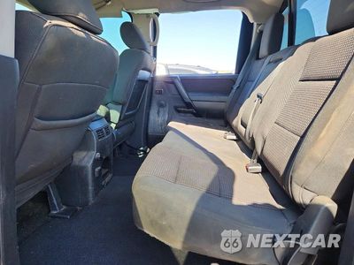 Zdjęcie 10 z 12 samochodu: 2014 NISSAN TITAN SV VIN:1N6BA0ED2EN505935 - miniatura