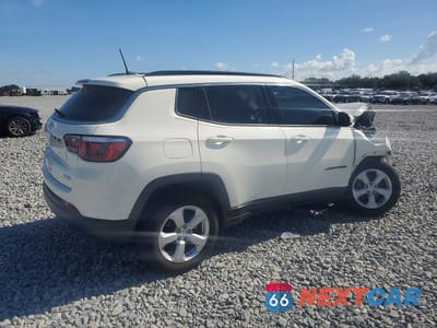 Trzecie zdjęcie samochodu z tyłu: 2019 JEEP COMPASS LATITUDE VIN:3C4NJDBB6KT741851 - miniatura
