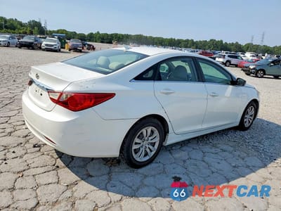 Trzecie zdjęcie samochodu z tyłu: 2011 HYUNDAI SONATA GLS VIN:5NPEB4AC1BH062934 - miniatura