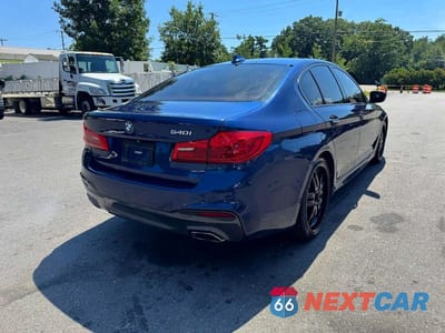 Trzecie zdjęcie samochodu z tyłu: 2018 BMW 540 I VIN:WBAJE5C51JWA95211 - miniatura