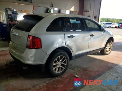 Trzecie zdjęcie samochodu z tyłu: 2013 FORD EDGE SE VIN:2FMDK3GC5DBC88157 - miniatura