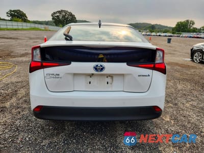Zdjęcie 6 z 12 samochodu: 2021 TOYOTA PRIUS LE VIN:JTDKAMFU3M3140393 - miniatura