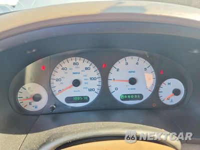 Zdjęcie 9 z 13 samochodu: 2002 CHRYSLER TOWN & COUNTRY LX VIN:2C8GP44362R714499 - miniatura