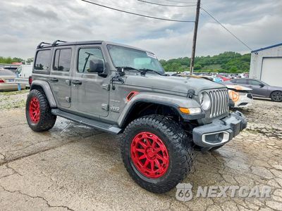 Czwarte zdjęcie samochodu z boku: 2018 JEEP WRANGLER UNLIMITED SAHARA VIN:1C4HJXEN4JW325858 - miniatura