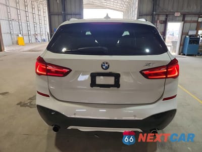 Zdjęcie 6 z 13 samochodu: 2016 BMW X1 XDRIVE28I VIN:WBXHT3C31G5E51331 - miniatura