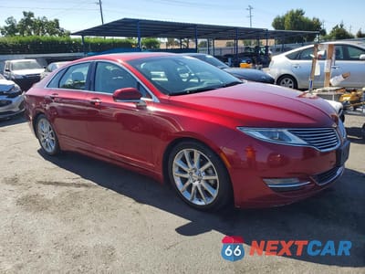 Czwarte zdjęcie samochodu z boku: 2015 LINCOLN MKZ HYBRID VIN:3LN6L2LU9FR614755 - miniatura
