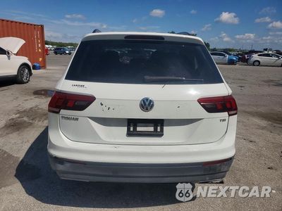 Zdjęcie 6 z 13 samochodu: 2018 VOLKSWAGEN TIGUAN S VIN:3VV1B7AX7JM154689 - miniatura