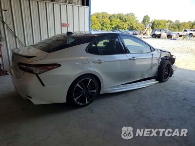 Trzecie zdjęcie samochodu z tyłu: 2019 TOYOTA CAMRY XSE VIN:4T1B61HK6KU297267 - miniatura