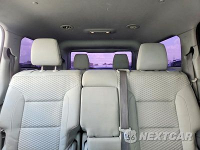 Zdjęcie 10 z 13 samochodu: 2017 GMC ACADIA SLE VIN:1GKKNKLA9HZ220016 - miniatura