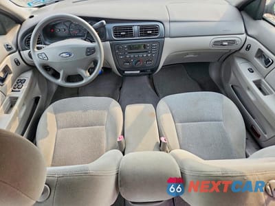 Zdjęcie 8 z 12 samochodu: 2002 FORD TAURUS SE VIN:1FAHP53U42G194901 - miniatura