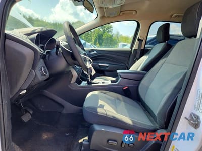 Zdjęcie 7 z 13 samochodu: 2018 FORD ESCAPE SE VIN:1FMCU9GD7JUD06312 - miniatura